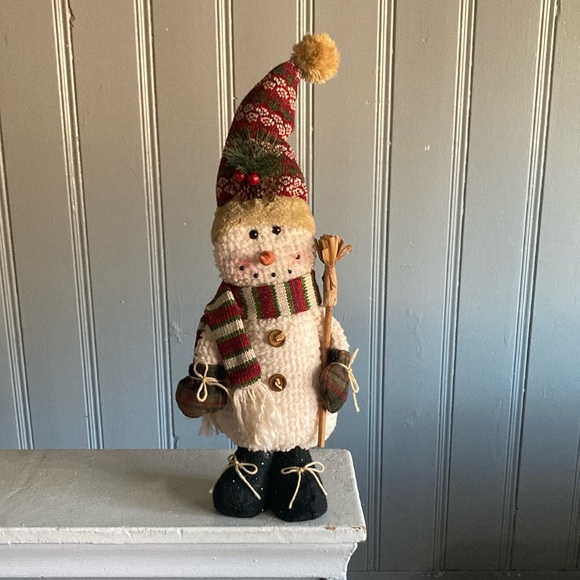 NWT- 19” Standing Snowman ⛄️ Holiday Greeter Decoration Holding Broom 🧹 Adj.Hat - Picture 14 of 17